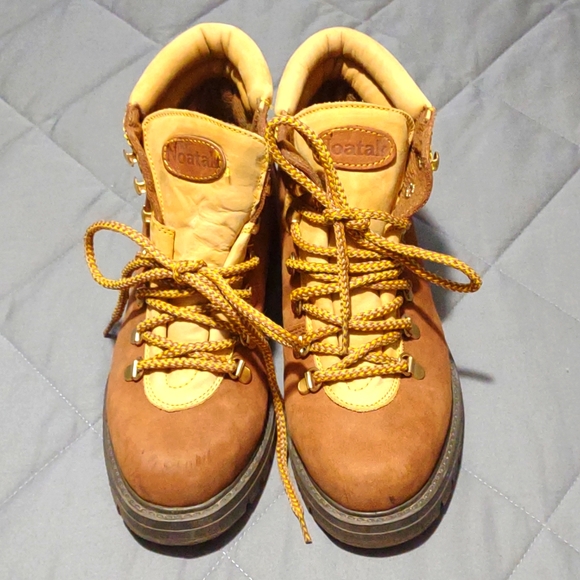 Noatak Shoes - Noatak leather hiking boots size 7.5